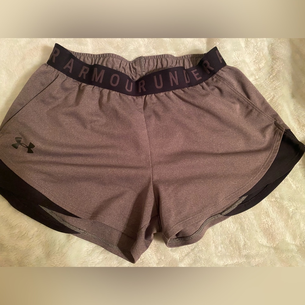Grey Under Armour shorts